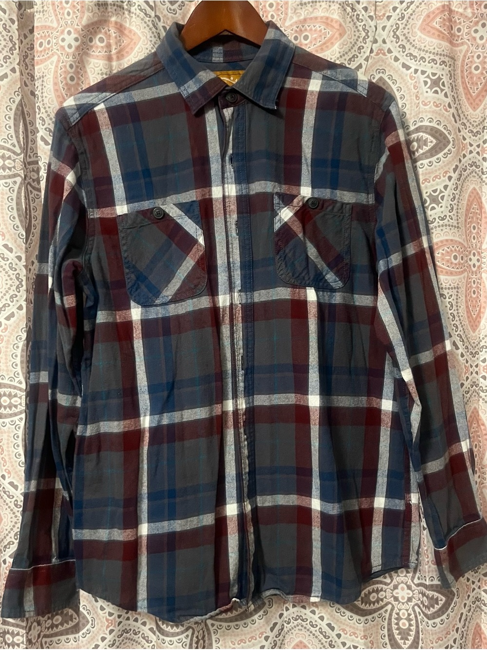 Red Camel Men's Plaid Shirt in Blue & Maroon Size Large